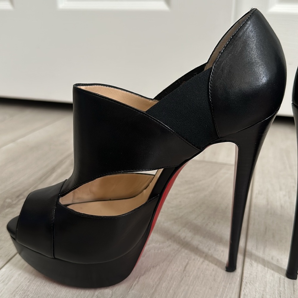 Christian Louboutin Pitou 150 Black Leather Heel Size 39